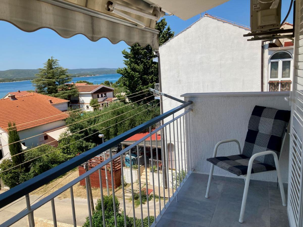 Apartments Villa Agatha Sveti Filip i Jakov Exterior foto